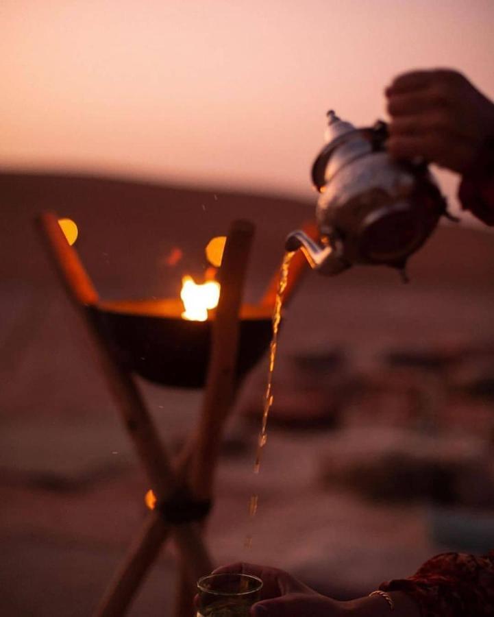 Sahara Majestic Luxury Camp Hotel Merzouga Exterior foto A jug of mulled wine