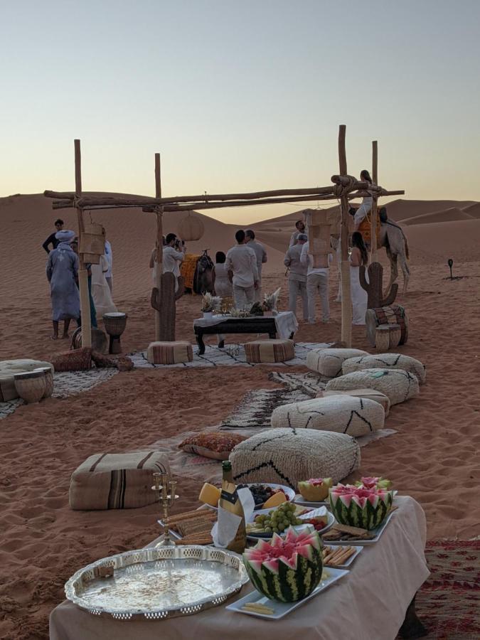 Sahara Majestic Luxury Camp Hotel Merzouga Exterior foto A Bedouin camp in the desert