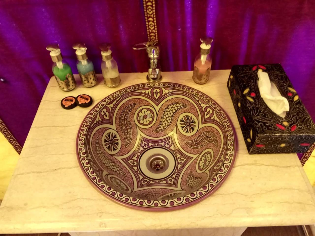 Sahara Majestic Luxury Camp Hotel Merzouga Exterior foto A Moroccan sink