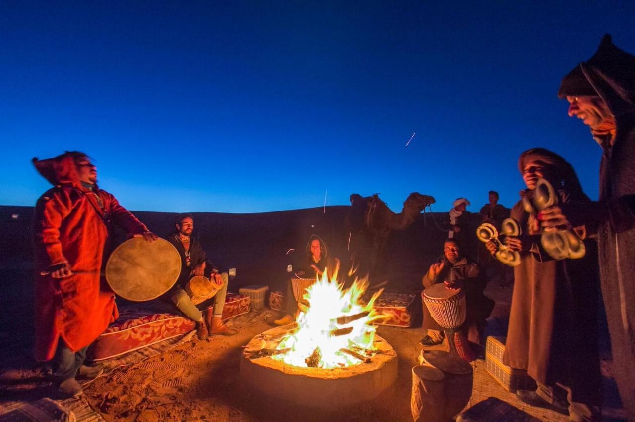 Sahara Majestic Luxury Camp Hotel Merzouga Exterior foto Gnaou musicians in the Sahara