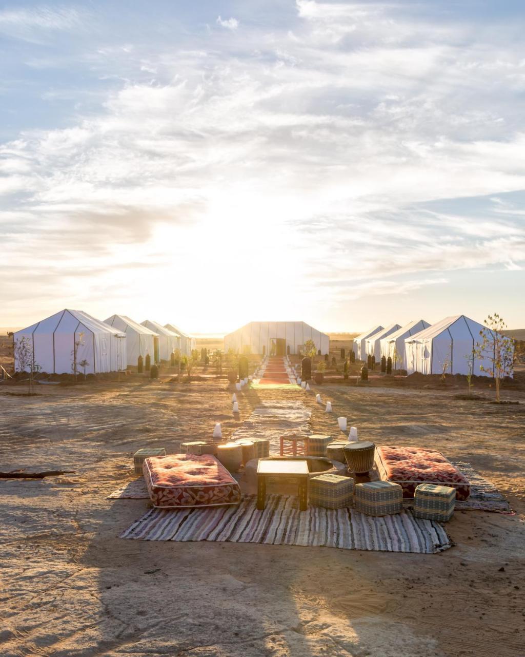 Sahara Majestic Luxury Camp Hotel Merzouga Exterior foto The camp at the Sahara Star